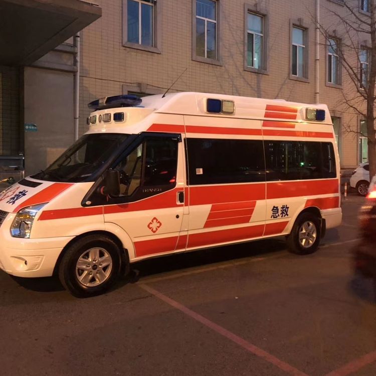 城西夜间租赁救护车护送病人转院：安全转运的 8 大核心注意事项