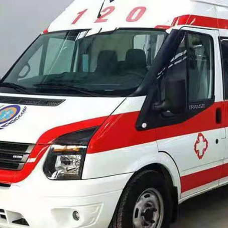 城西非急救护送病人转院租赁救护车的优缺点对比